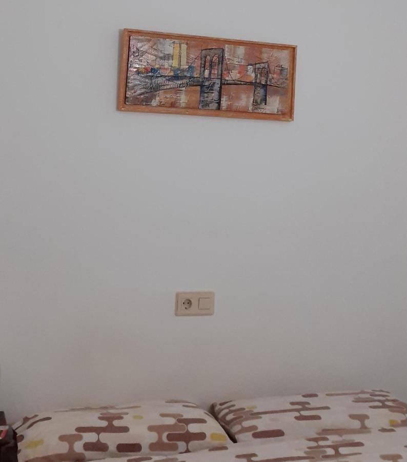 Habitacion Doble Privada En Figueres Buitenkant foto