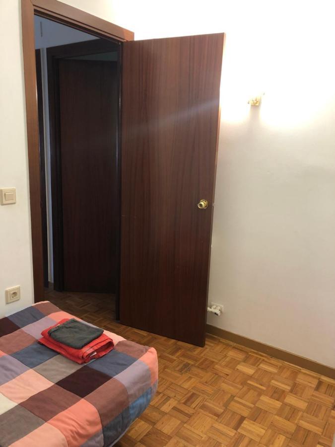 Habitacion Doble Privada En Figueres Buitenkant foto